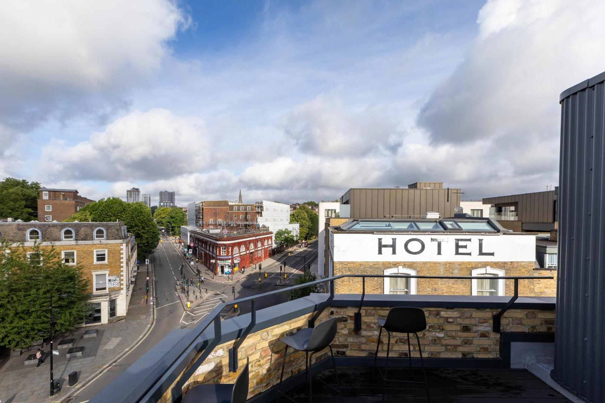 The Camden Town Hotel Лондон Екстериор снимка